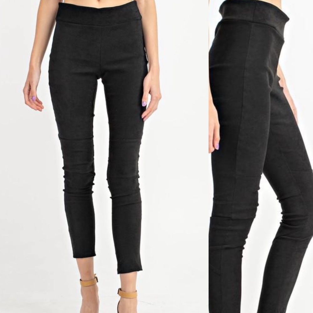 Vegan Suede Moto-Leggings in Black